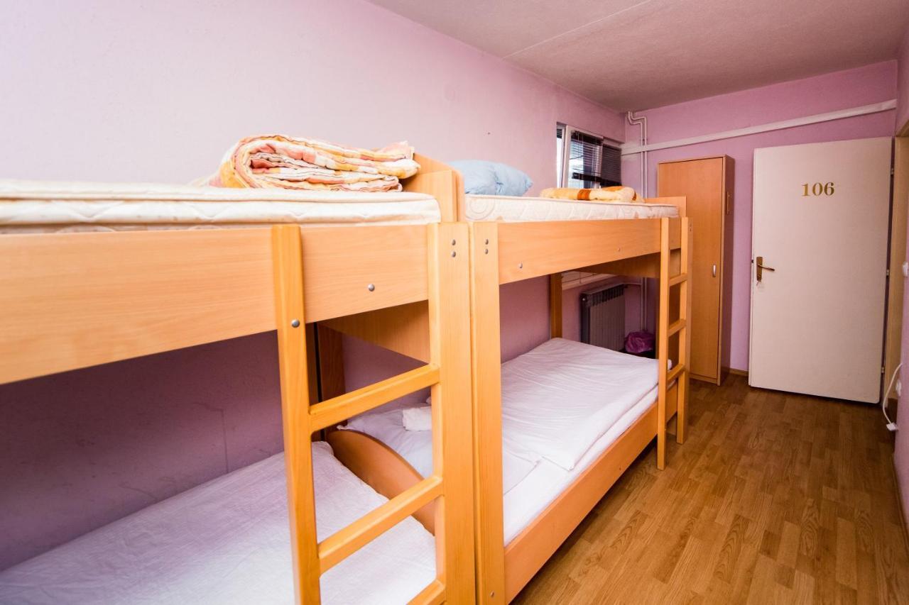 Hostel Herz Banja Luka Ngoại thất bức ảnh