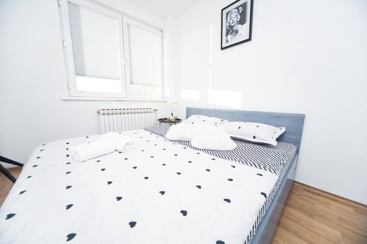 Hostel Herz Banja Luka Ngoại thất bức ảnh