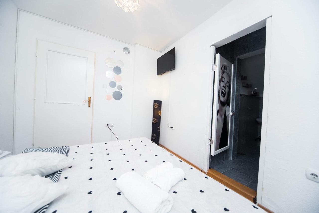 Hostel Herz Banja Luka Ngoại thất bức ảnh